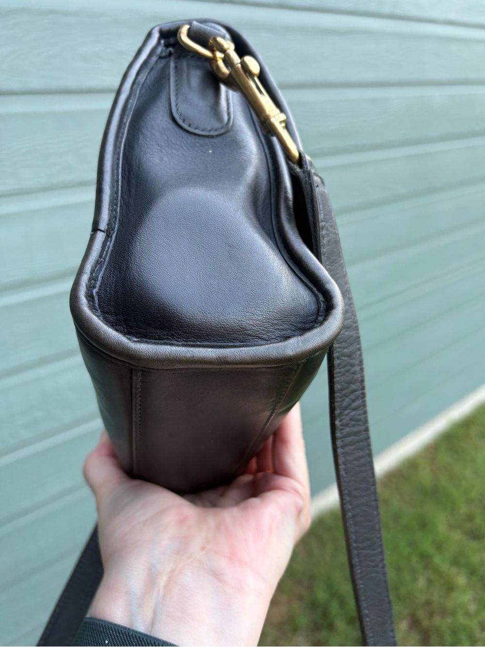 Vintage Coach Navy Court Leather Top-Handle Crossbody Bag with Gold Hardware - Picture 8 of 11